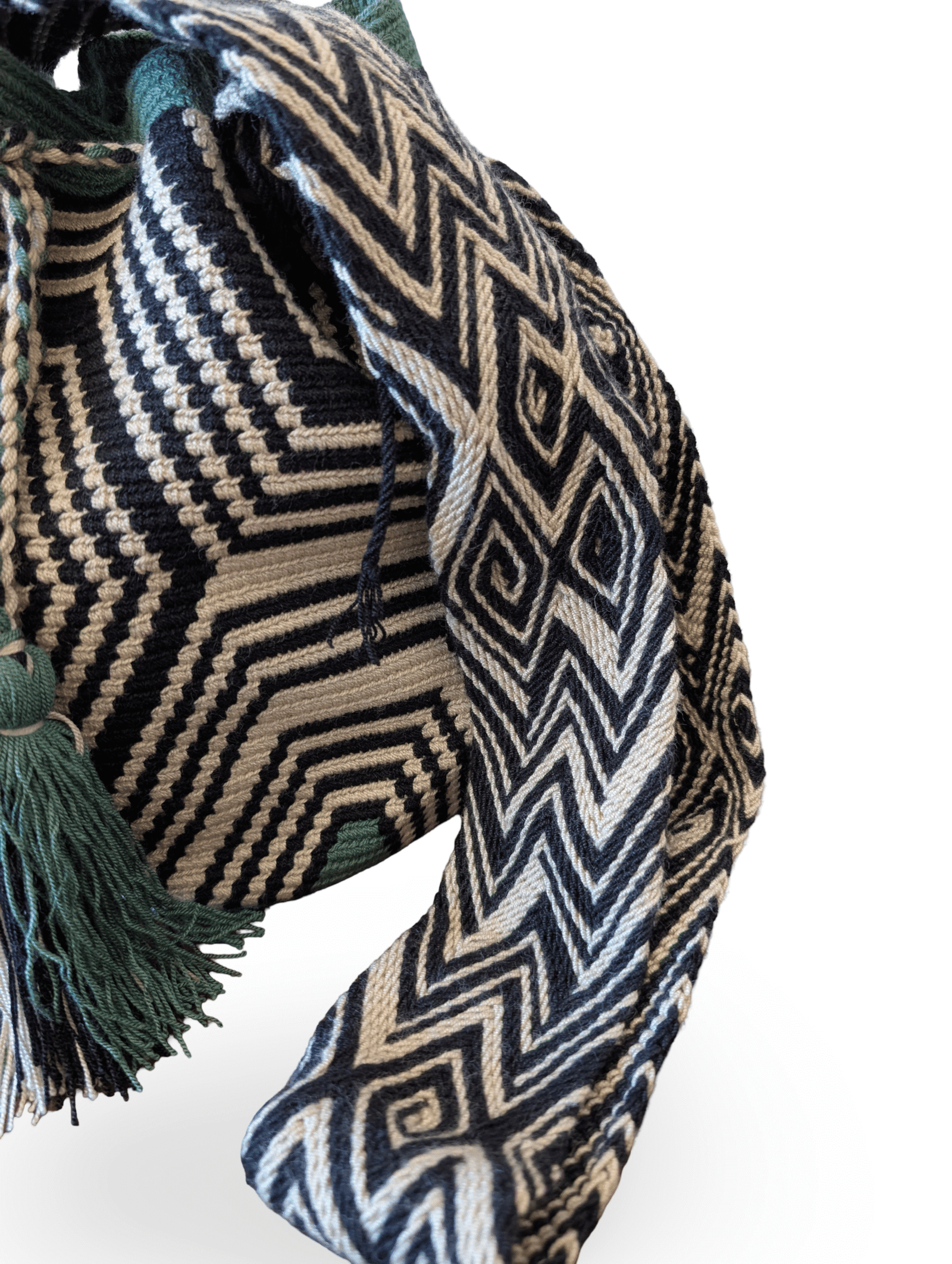 Selva · Forest Green Handwoven Wayuu Mochila - Image 3