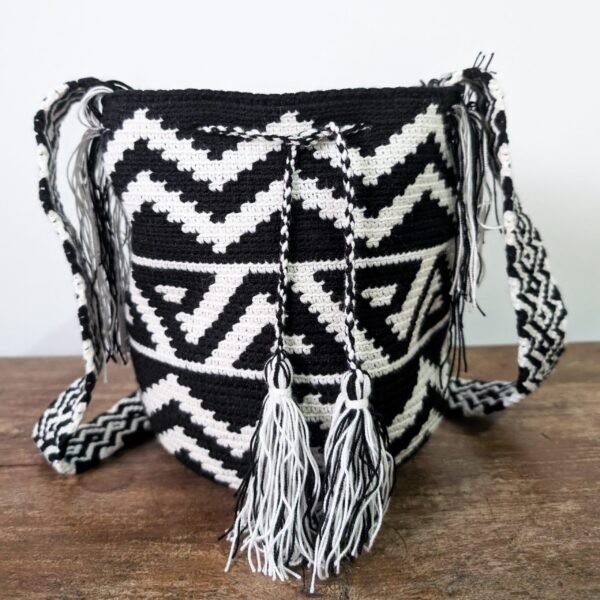 Black and White Boho Colombian Artisanal Crossbody Bag