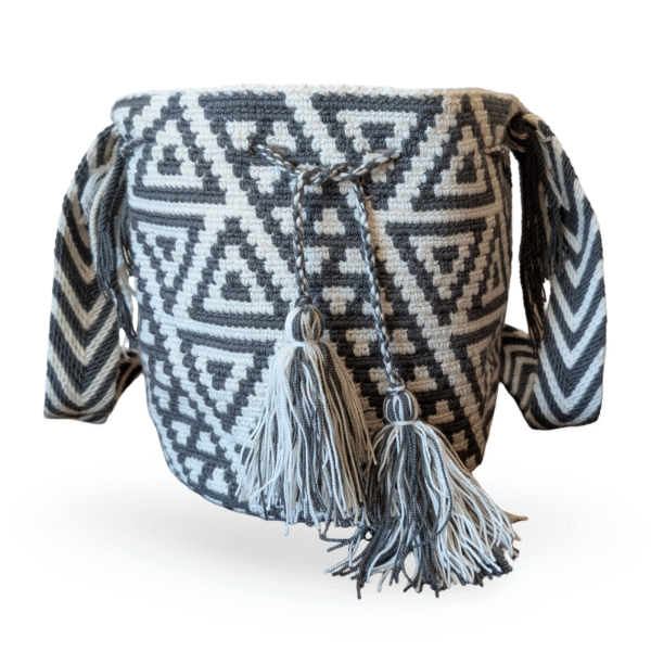 Arena ⦁ Traditional Colombian Mochila Wayuu Bag
